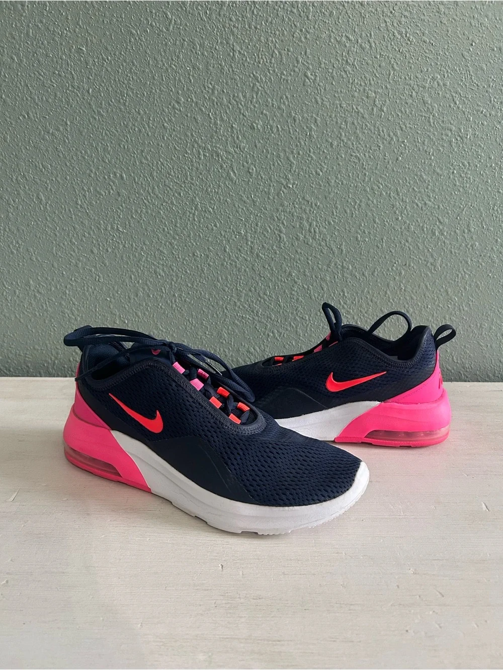 Nike CZ7996-400 Air Max Motion 2 Navy Pink Blast Size 9